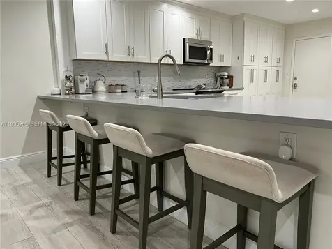 307 Bonnie Brae Way Hollywood FL 33021