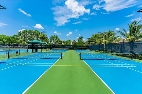 4200 Hillcrest Drive Hollywood FL 33021