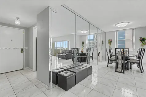 4200 Hillcrest Drive Hollywood FL 33021