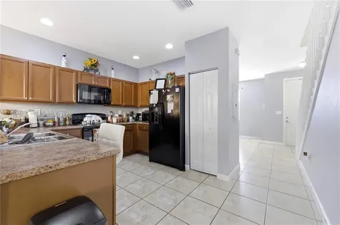 9113 SW 227th Street Cutler Bay FL 33190