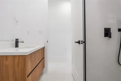 2834 NW 17th Place Cape Coral FL 33993