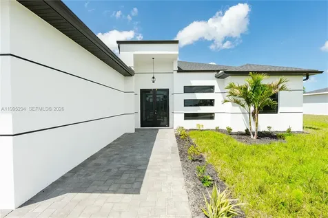 2834 NW 17th Place Cape Coral FL 33993