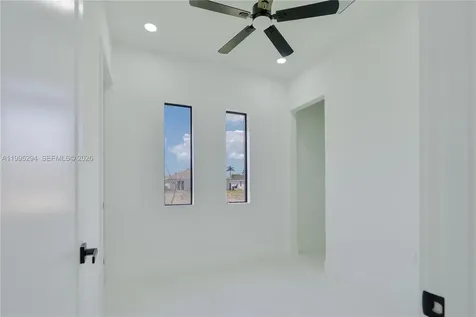 2834 NW 17th Place Cape Coral FL 33993