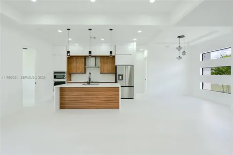 2834 NW 17th Place Cape Coral FL 33993