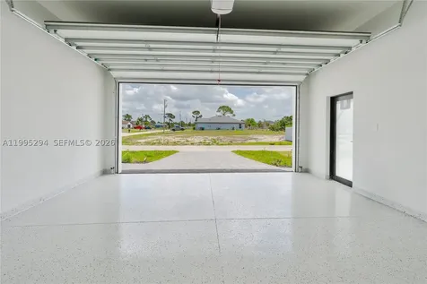 2834 NW 17th Place Cape Coral FL 33993