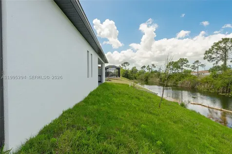 2834 NW 17th Place Cape Coral FL 33993