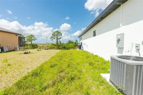 2834 NW 17th Place Cape Coral FL 33993