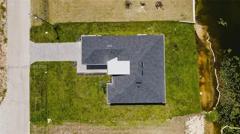 2834 NW 17th Place Cape Coral FL 33993