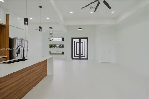 2834 NW 17th Place Cape Coral FL 33993