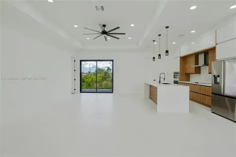 2834 NW 17th Place Cape Coral FL 33993