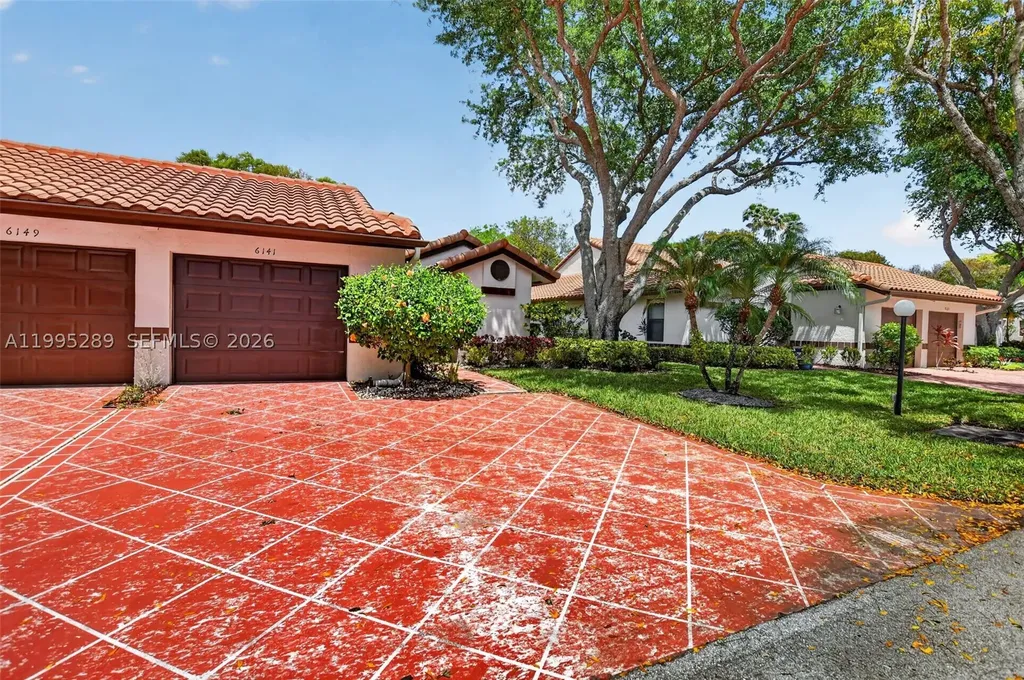 6141 SE Sunny Pointe Circle Delray Beach FL 33484
