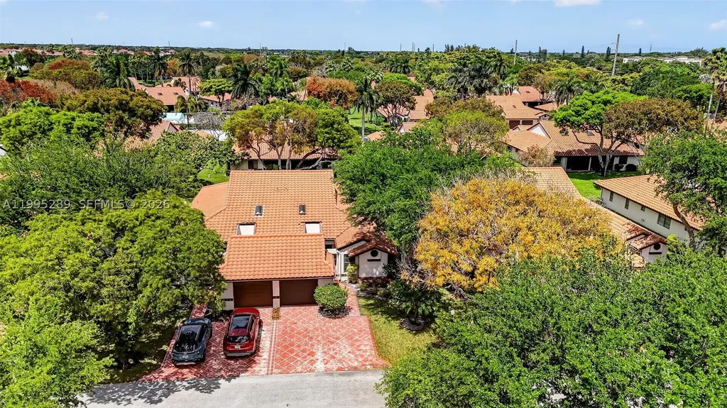 6141 SE Sunny Pointe Circle Delray Beach FL 33484