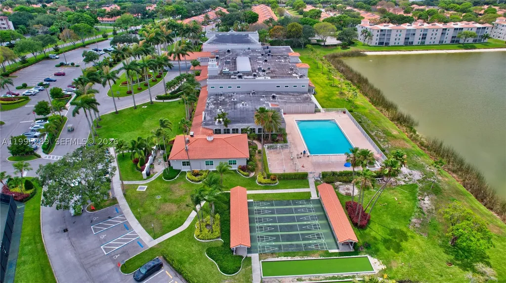 6141 SE Sunny Pointe Circle Delray Beach FL 33484
