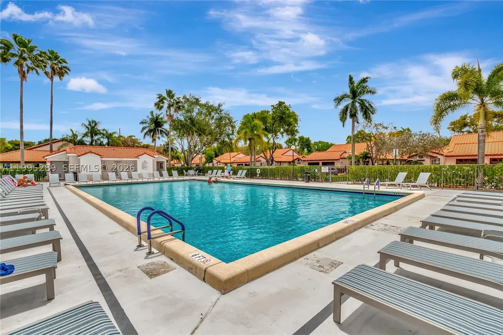 6141 SE Sunny Pointe Circle Delray Beach FL 33484