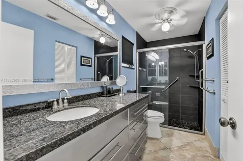 6141 SE Sunny Pointe Circle Delray Beach FL 33484