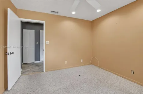 6141 SE Sunny Pointe Circle Delray Beach FL 33484