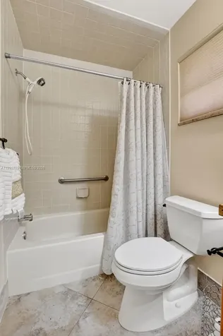 6141 SE Sunny Pointe Circle Delray Beach FL 33484