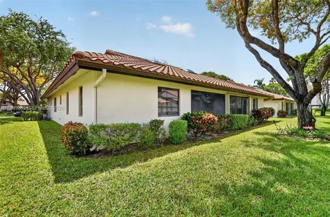 6141 SE Sunny Pointe Circle Delray Beach FL 33484