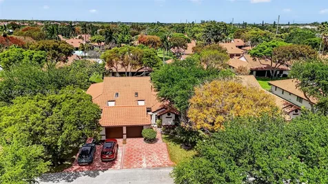 6141 SE Sunny Pointe Circle Delray Beach FL 33484