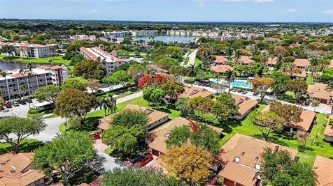 6141 SE Sunny Pointe Circle Delray Beach FL 33484