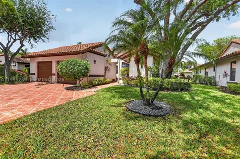 6141 SE Sunny Pointe Circle Delray Beach FL 33484