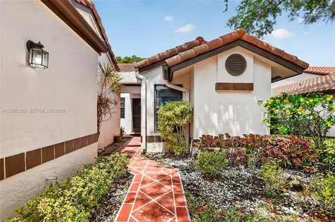 6141 SE Sunny Pointe Circle Delray Beach FL 33484