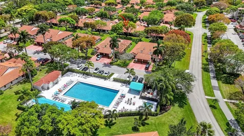 6141 SE Sunny Pointe Circle Delray Beach FL 33484