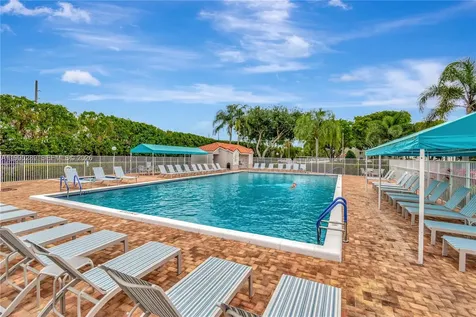 6141 SE Sunny Pointe Circle Delray Beach FL 33484