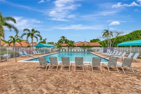 6141 SE Sunny Pointe Circle Delray Beach FL 33484