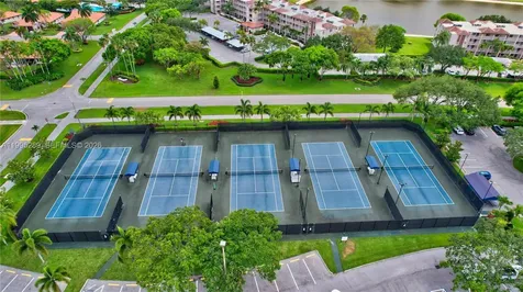 6141 SE Sunny Pointe Circle Delray Beach FL 33484