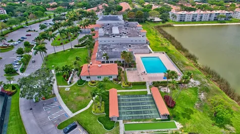 6141 SE Sunny Pointe Circle Delray Beach FL 33484