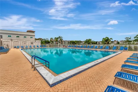6141 SE Sunny Pointe Circle Delray Beach FL 33484