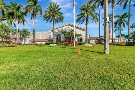 6141 SE Sunny Pointe Circle Delray Beach FL 33484