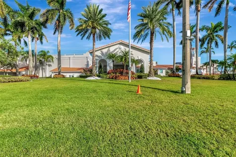 6141 SE Sunny Pointe Circle Delray Beach FL 33484