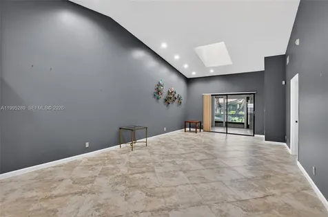 6141 SE Sunny Pointe Circle Delray Beach FL 33484