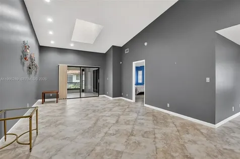 6141 SE Sunny Pointe Circle Delray Beach FL 33484