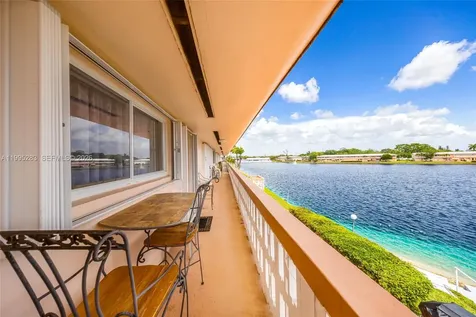 1015 SW 11th Avenue Hallandale Beach FL 33009