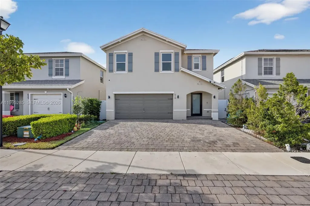 619 NE 5th Street Florida City FL 33034
