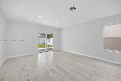 619 NE 5th Street Florida City FL 33034