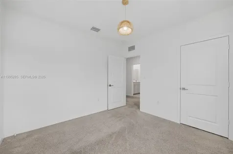 619 NE 5th Street Florida City FL 33034