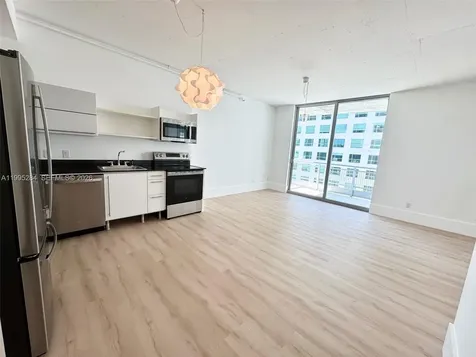690 SW 1st Court Miami FL 33130