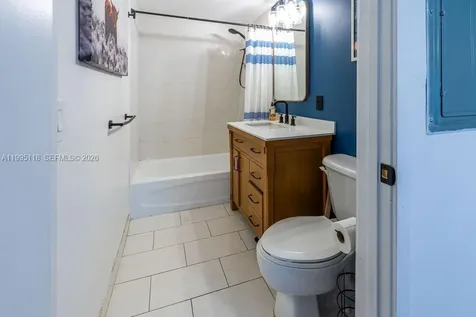 2740 SW 28th Terrace Miami FL 33133