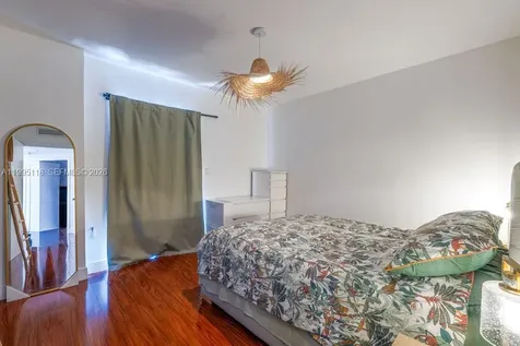 2740 SW 28th Terrace Miami FL 33133