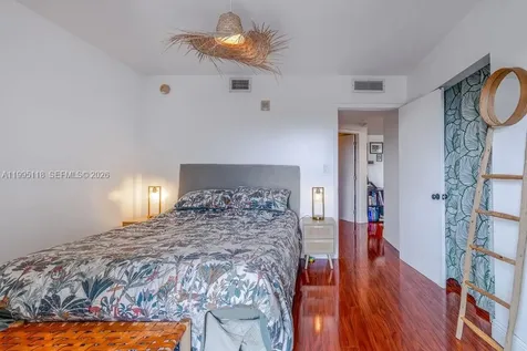 2740 SW 28th Terrace Miami FL 33133