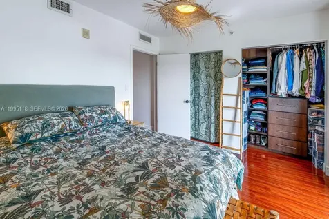 2740 SW 28th Terrace Miami FL 33133