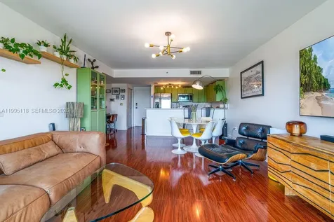 2740 SW 28th Terrace Miami FL 33133