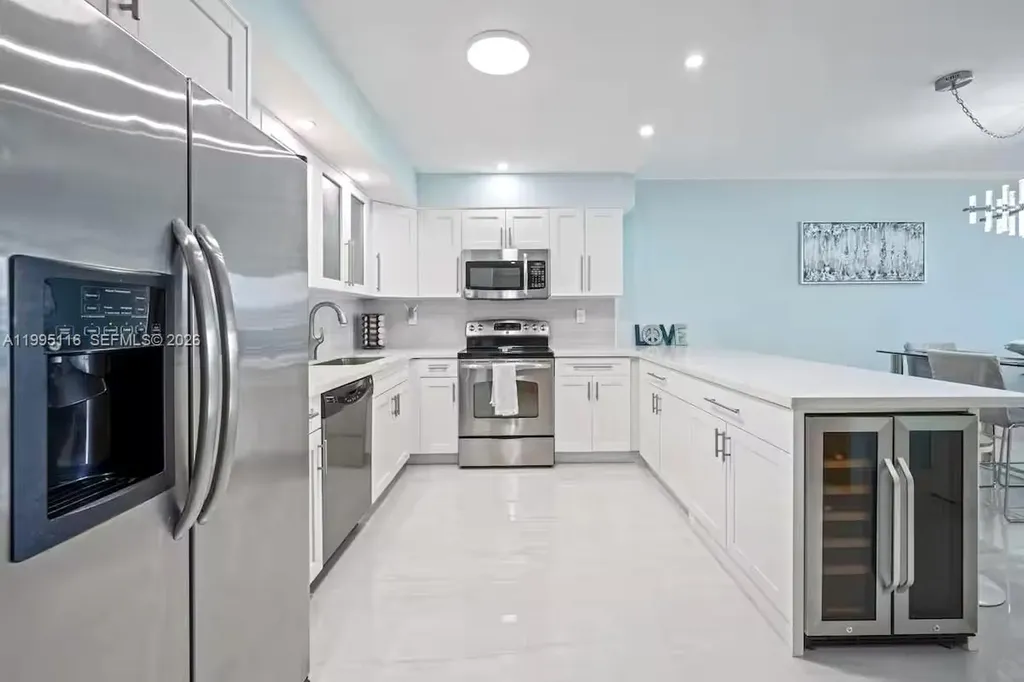 19370 Collins Avenue Sunny Isles Beach FL 33160