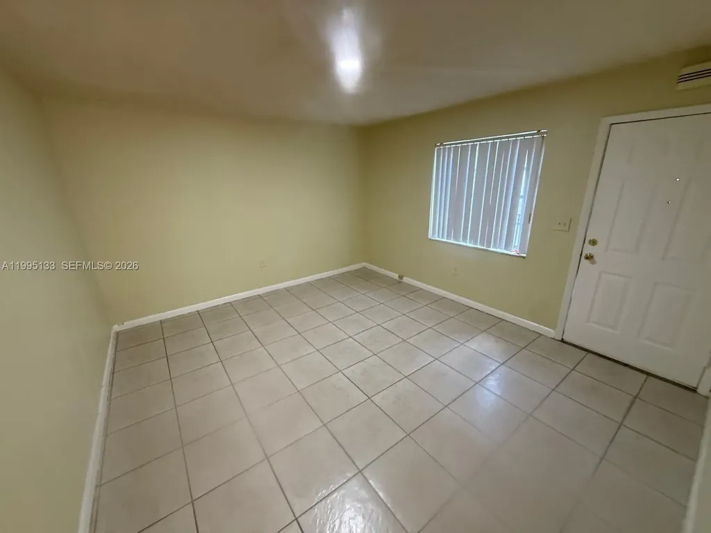 17530 NW 68th Avenue Hialeah FL 33015