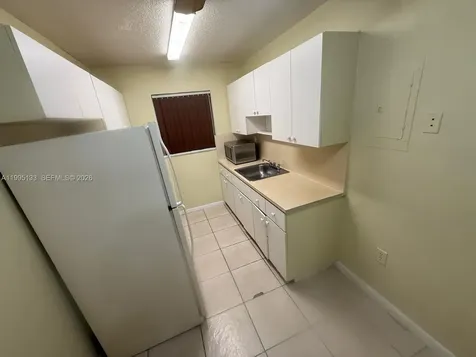 17530 NW 68th Avenue Hialeah FL 33015