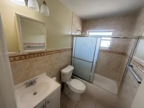 17530 NW 68th Avenue Hialeah FL 33015